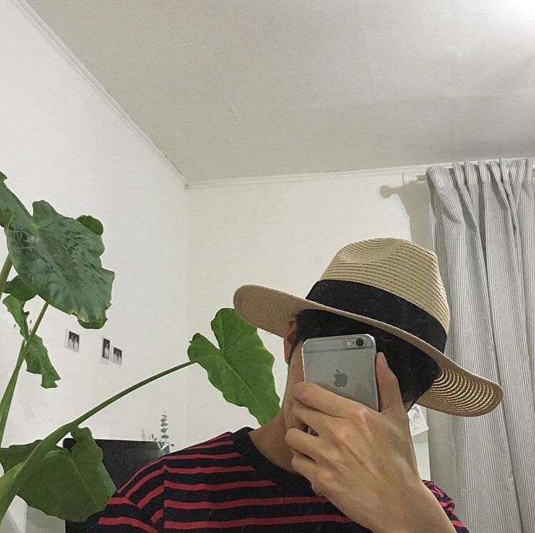 温栋璐荷