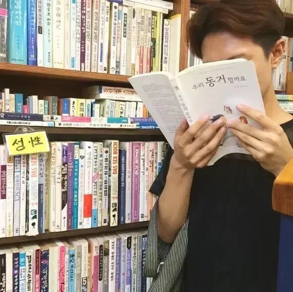 澹台钧霞媚
