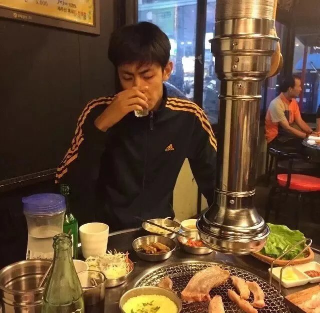 东方江河月